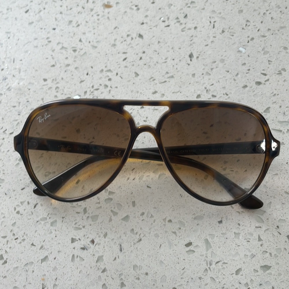 Ray-Ban RB4125 Aviator Sunglasses (Brown)